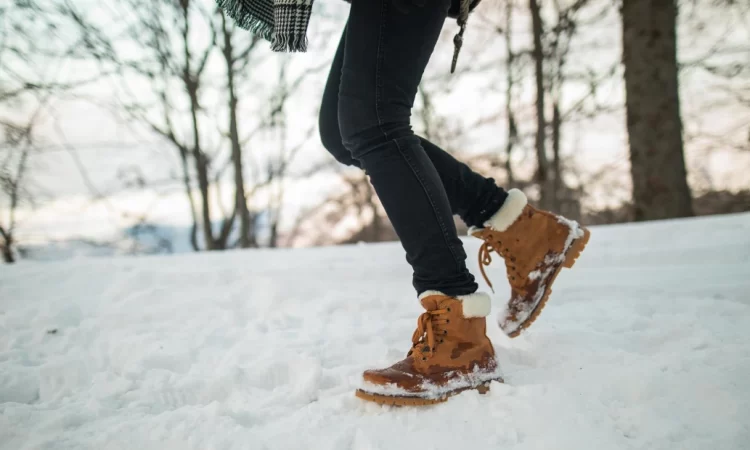 Top 5 Most Suitable Winter Sneakers For Ladies