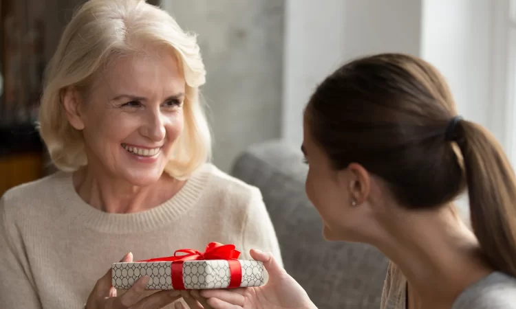 Christmas Gifts for Mature Ladies That Will Impress