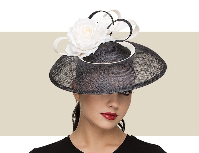 What different styles of ladies' fashion hats are there?